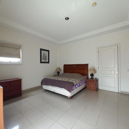Margot Apartment Pondok Indah Jakarta Extérieur photo