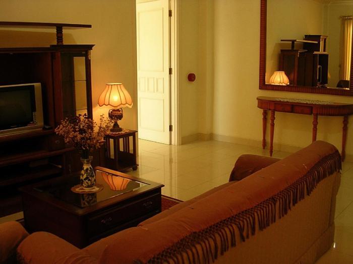 Margot Apartment Pondok Indah Jakarta Extérieur photo