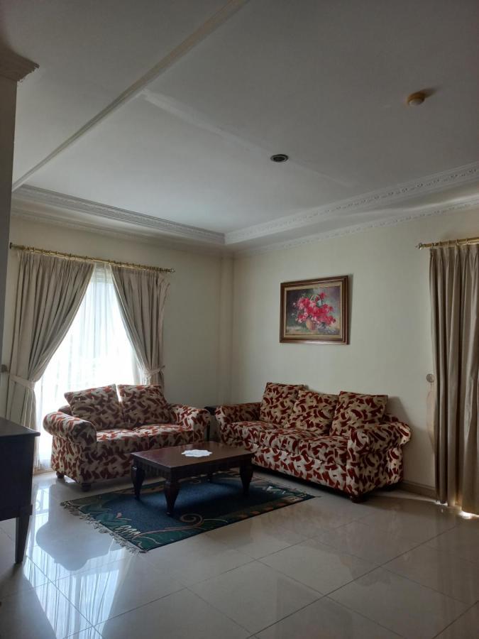 Margot Apartment Pondok Indah Jakarta Extérieur photo
